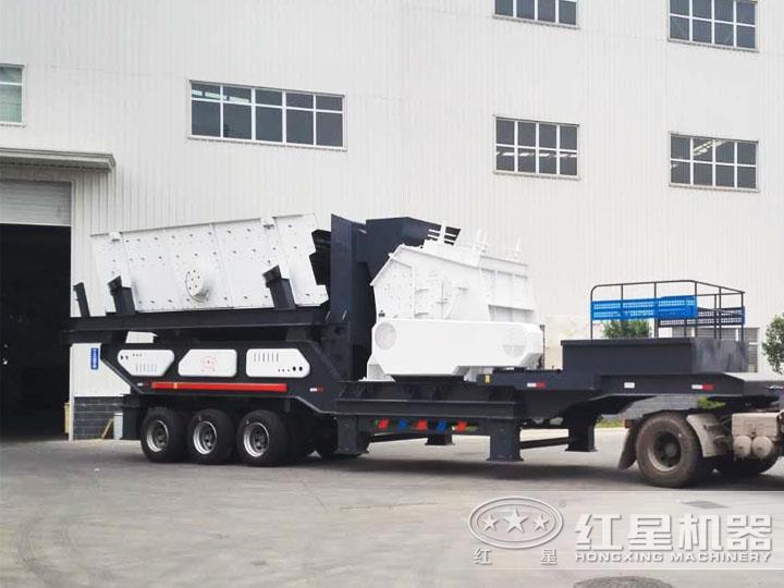 反擊移動(dòng)破碎機(jī)，可移動(dòng)生產(chǎn)，方便智能